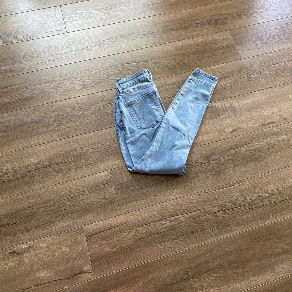 ✨Denizen from Levi's Light Blue Skinny Jeans✨